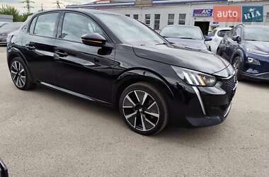 Хэтчбек Peugeot e-208 2020 в 