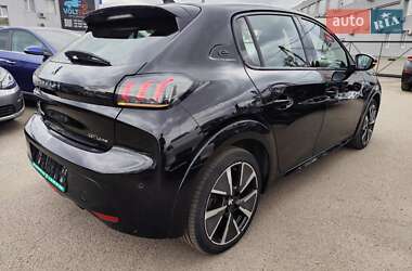 Хэтчбек Peugeot e-208 2020 в 