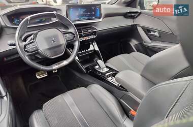 Хэтчбек Peugeot e-208 2020 в 