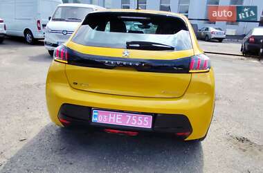 Хэтчбек Peugeot e-208 2021 в 