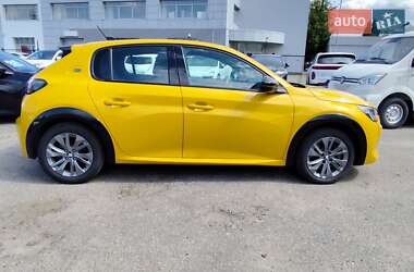 Хэтчбек Peugeot e-208 2021 в 