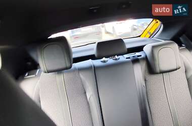 Хэтчбек Peugeot e-208 2021 в 
