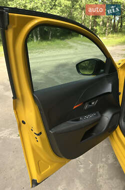 Хетчбек Peugeot e-208 2022 в 