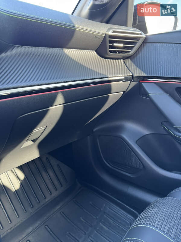 Хетчбек Peugeot e-208 2022 в Києві
