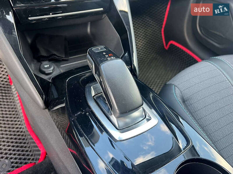 Хетчбек Peugeot e-208 2019 в Львові