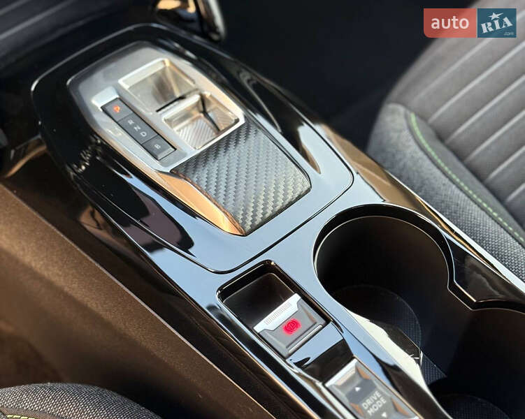 Хетчбек Peugeot e-208 2024 в Києві