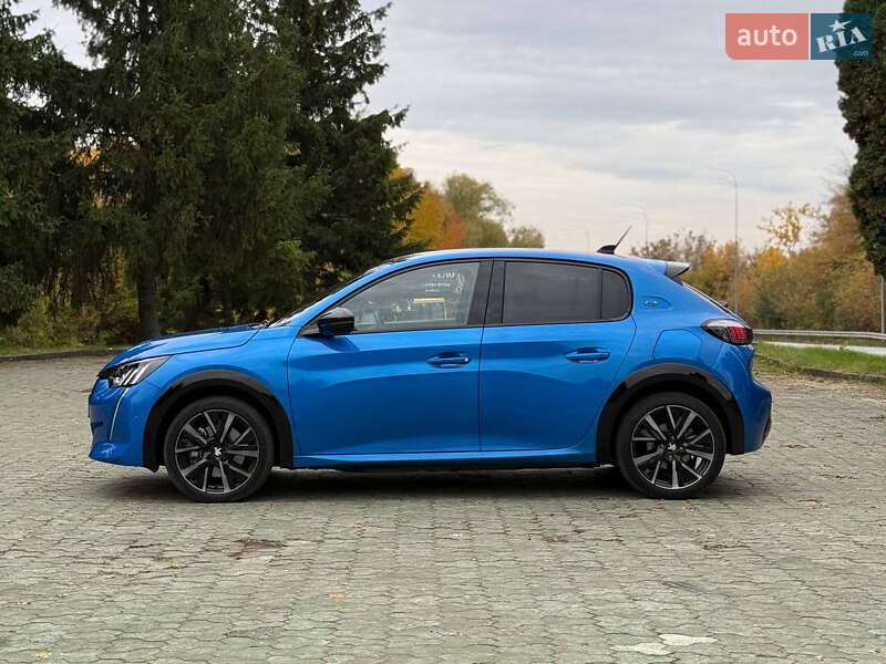 Хэтчбек Peugeot e-208 2023 в Ровно