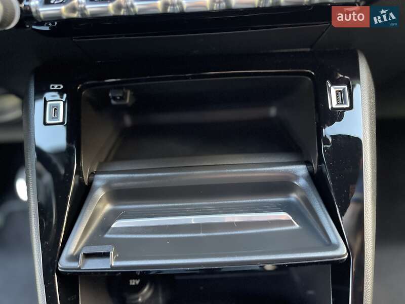 Хетчбек Peugeot e-208 2021 в Хмельницькому