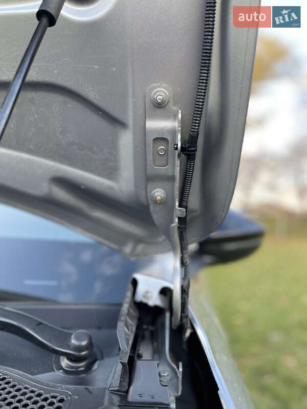 Хетчбек Peugeot e-208 2021 в Хмельницькому