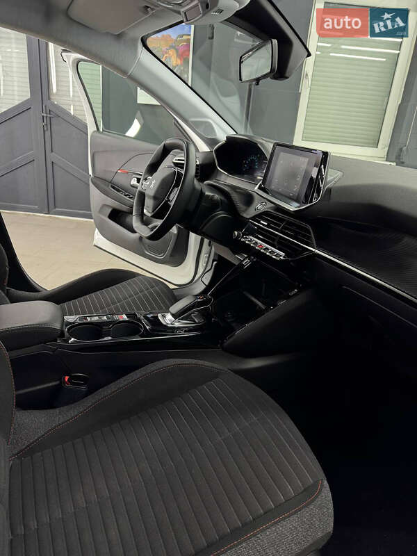 Хэтчбек Peugeot e-208 2021 в Коломые
