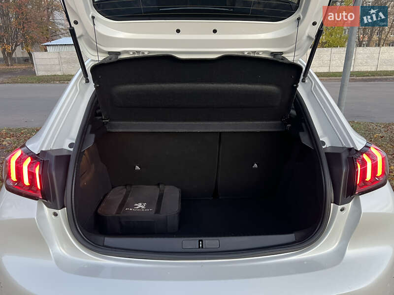 Хэтчбек Peugeot e-208 2021 в Лозовой