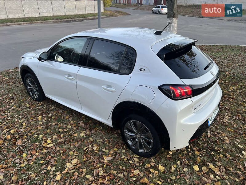 Хэтчбек Peugeot e-208 2021 в Лозовой