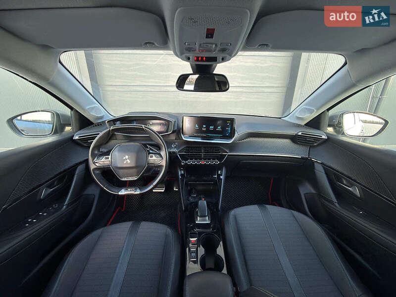 Хэтчбек Peugeot e-208 2019 в Львове