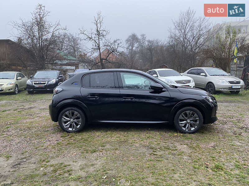 Хетчбек Peugeot e-208 2021 в Києві