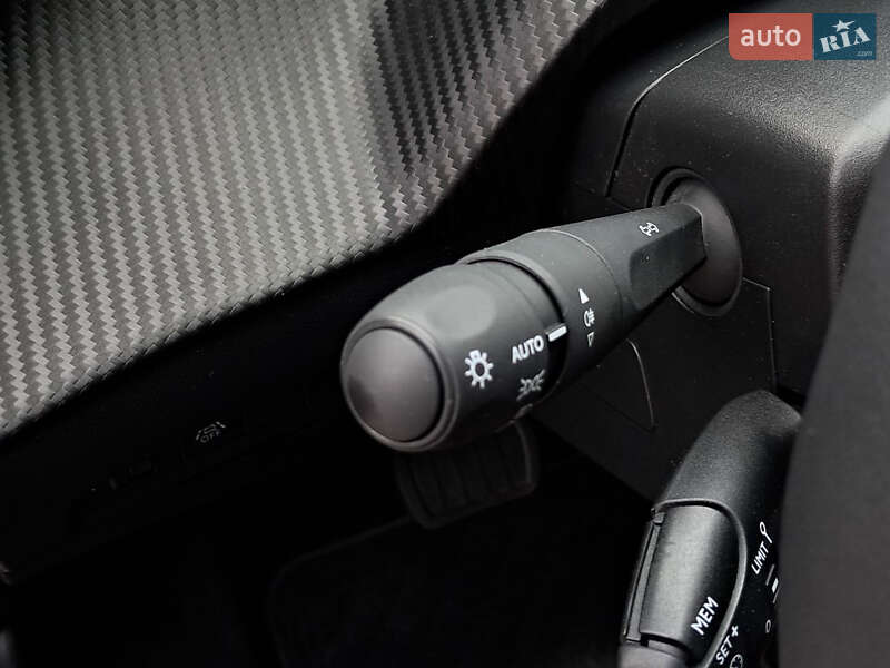 Хэтчбек Peugeot e-208 2023 в Самборе фото 18 Хэтчбек Peugeot e-208 2023 в Самборе