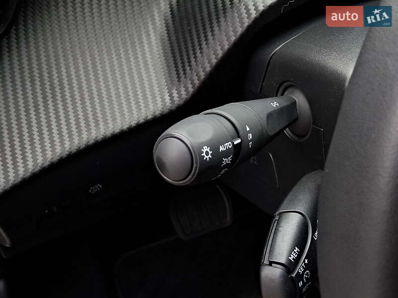 Хэтчбек Peugeot e-208 2023 в Самборе фото 20 Хэтчбек Peugeot e-208 2023 в Самборе