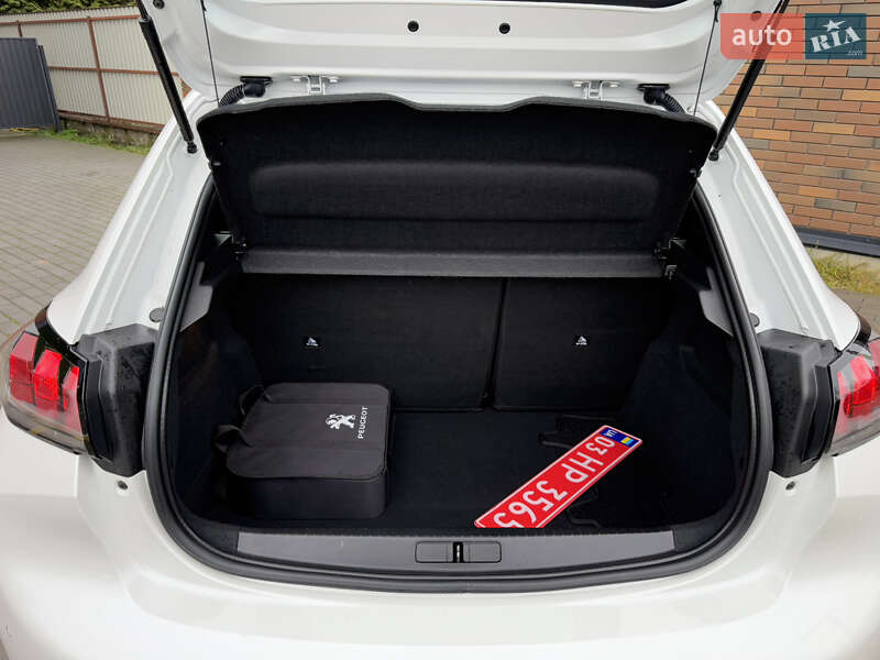 Хэтчбек Peugeot e-208 2020 в Виннице фото 41 Хэтчбек Peugeot e-208 2020 в Виннице