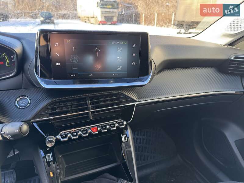 Хэтчбек Peugeot e-208 2020 в Полтаве фото 5 Хэтчбек Peugeot e-208 2020 в Полтаве