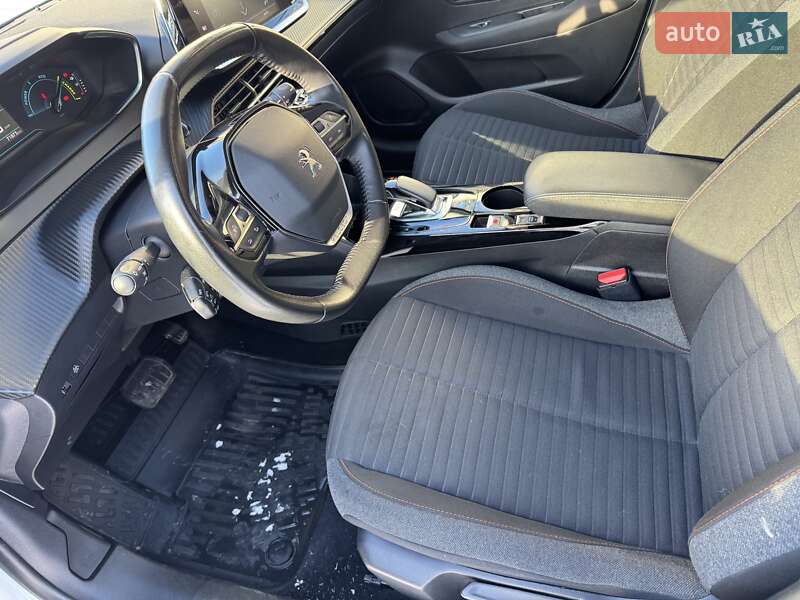 Хэтчбек Peugeot e-208 2020 в Полтаве фото 6 Хэтчбек Peugeot e-208 2020 в Полтаве