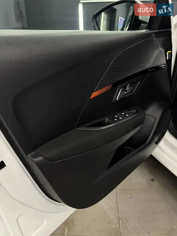 Peugeot e-208 2021 VIN VR3UHZKXZMT080126 фото оголошення 23 з 46