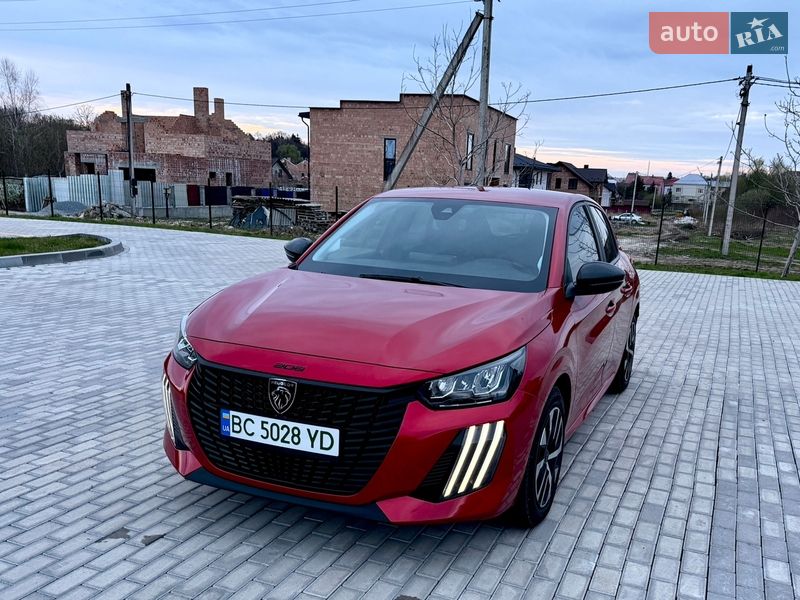Хэтчбек Peugeot e-208 2024 в Львове