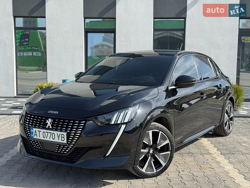 Peugeot e-208
