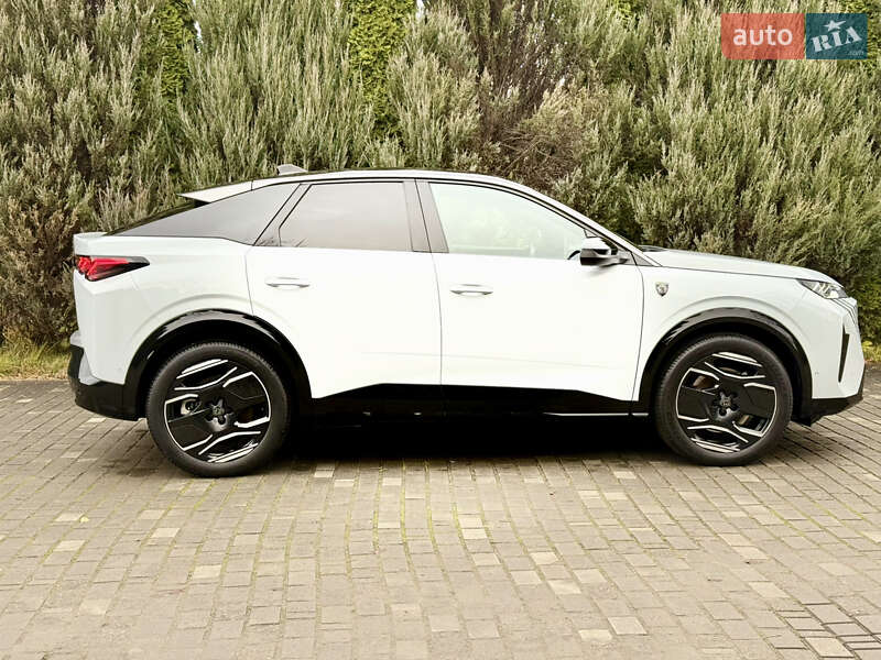 Внедорожник / Кроссовер Peugeot e-3008 2024 в Самборе