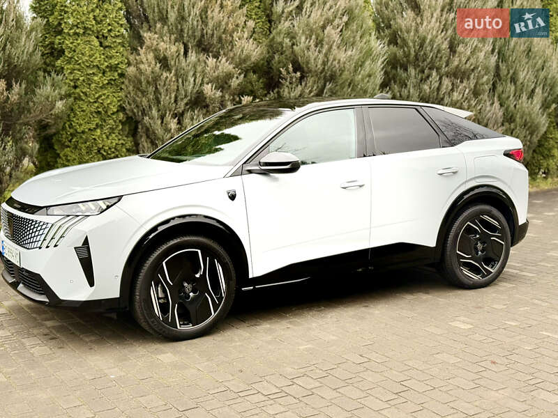 Внедорожник / Кроссовер Peugeot e-3008 2024 в Самборе