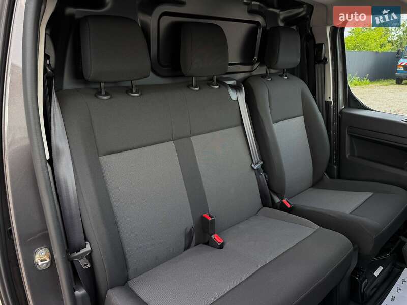 Грузовой фургон Peugeot e-Expert 2024 в Луцке