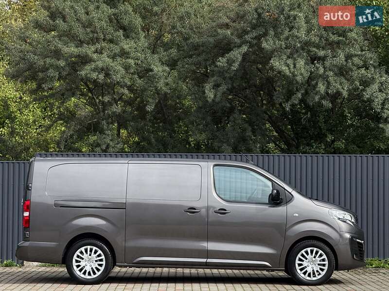 Грузовой фургон Peugeot e-Expert 2024 в Луцке