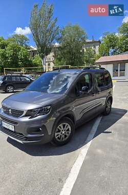 Мінівен Peugeot e-Rifter 2023 в Дніпрі