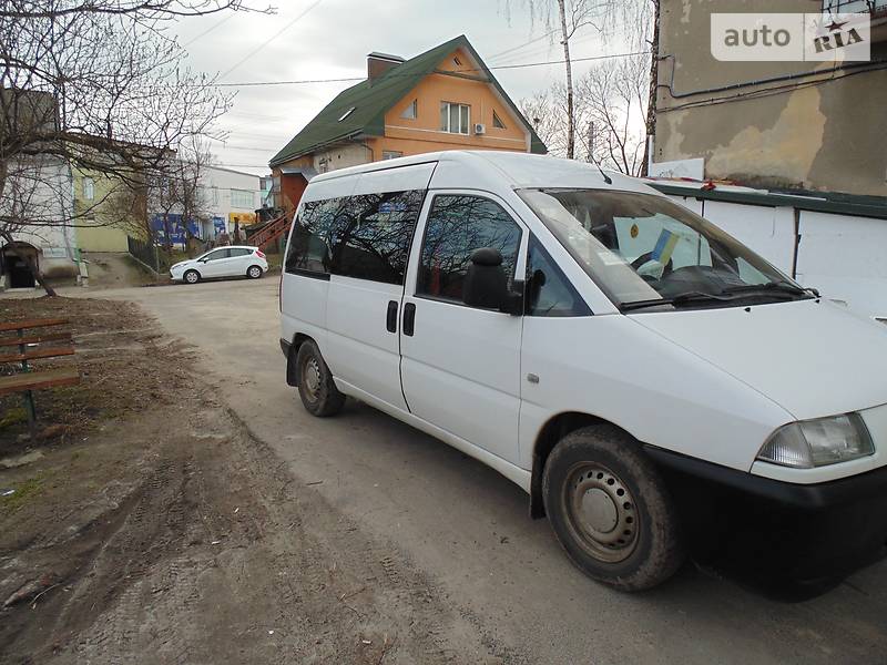 Peugeot Expert 2002 года