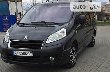 Мінівен Peugeot Expert пасс. 2015 в Коломиї