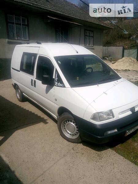 Минивэн Peugeot Expert 2004 в Чорткове