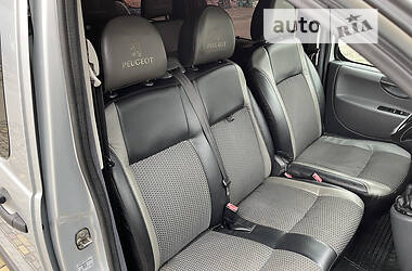 Минивэн Peugeot Expert 2007 в 