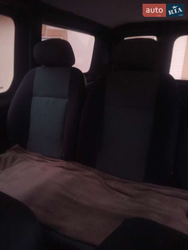 Peugeot Expert 2008