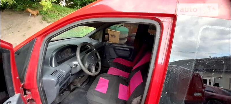 Минивэн Peugeot Expert 1999 в Шумске