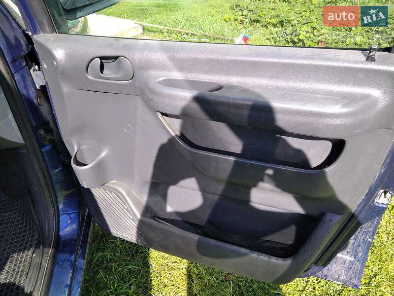 Минивэн Peugeot Expert 2001 в Дрогобыче фото 14 Минивэн Peugeot Expert 2001 в Дрогобыче