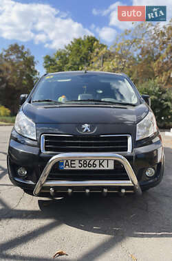 Минивэн Peugeot Expert 2016 в 