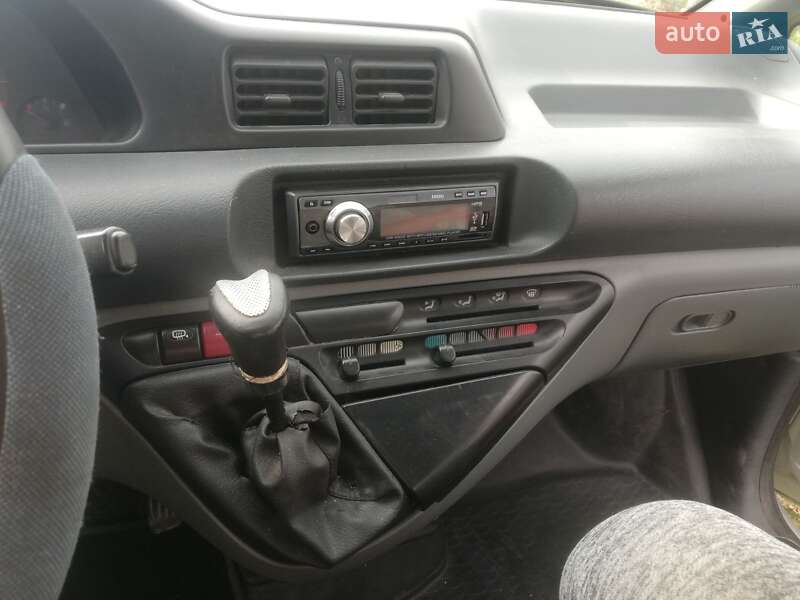 Минивэн Peugeot Expert 2002 в Коломые