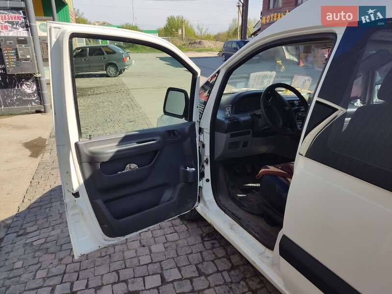 Минивэн Peugeot Expert 2006 в Лановцах