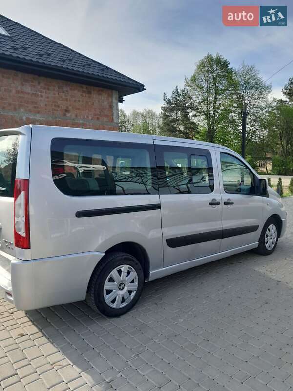 Мінівен Peugeot Expert 2012 в Чернівцях