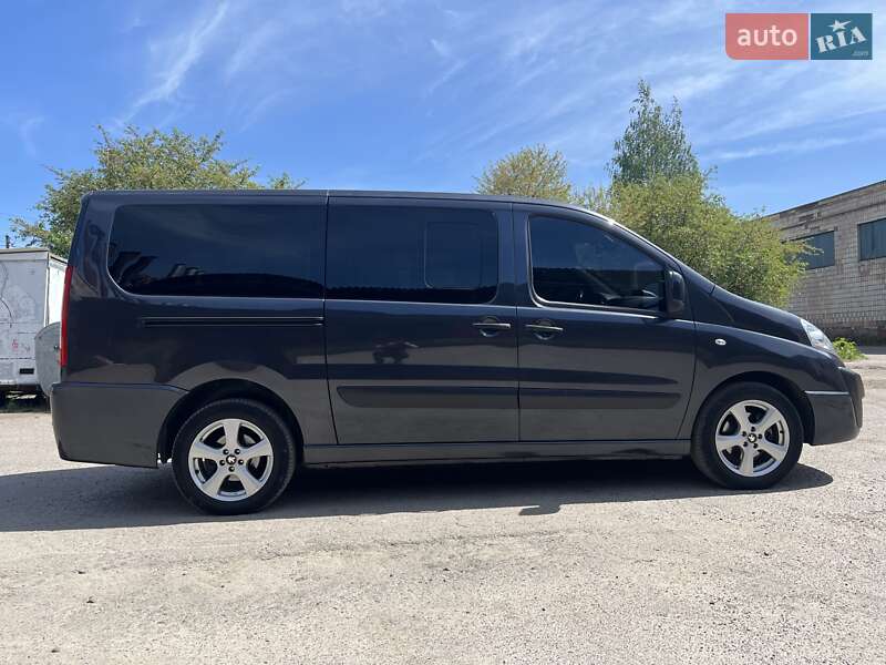Мінівен Peugeot Expert 2015 в Луцьку фото 16 Мінівен Peugeot Expert 2015 в Луцьку
