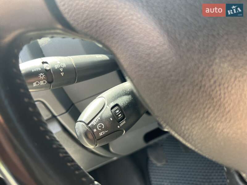 Мінівен Peugeot Expert 2015 в Луцьку фото 17 Мінівен Peugeot Expert 2015 в Луцьку