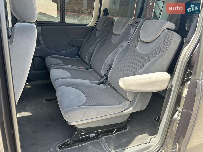 Мінівен Peugeot Expert 2015 в Луцьку фото 25 Мінівен Peugeot Expert 2015 в Луцьку