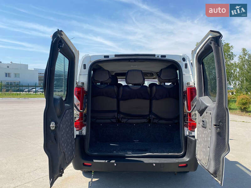 Минивэн Peugeot Expert 2007 в Коростене