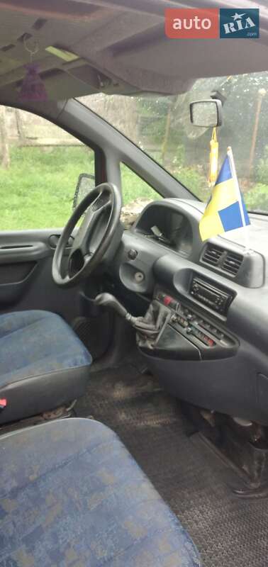 Минивэн Peugeot Expert 2001 в 