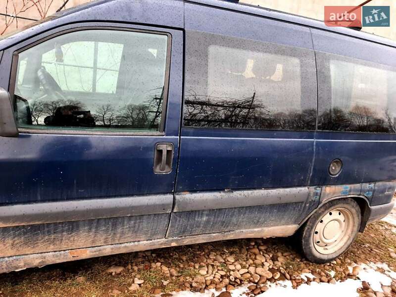 Минивэн Peugeot Expert 2002 в 