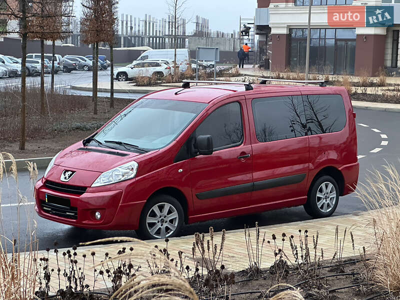 Минивэн Peugeot Expert 2008 в Умани