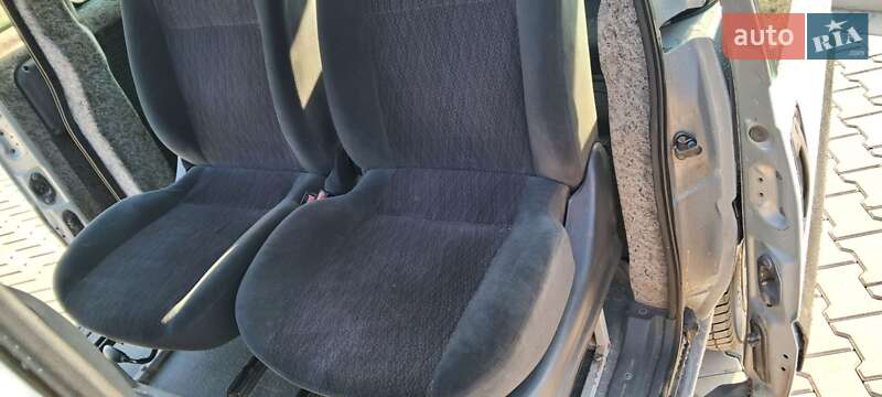 Мінівен Peugeot Expert 2005 в Шумську